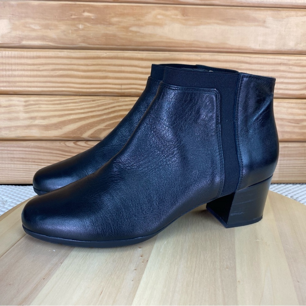 Geox Respira Ankle Boots Black Leather Block Heel Bootie Side Zip Womens 40 EUR